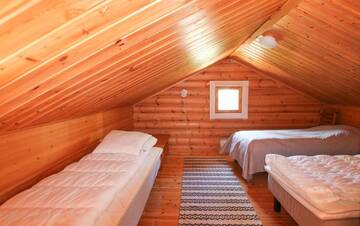 Фото номера Шале с двумя спальнями Шале Matikkala Cottages г. Руоколахти 9